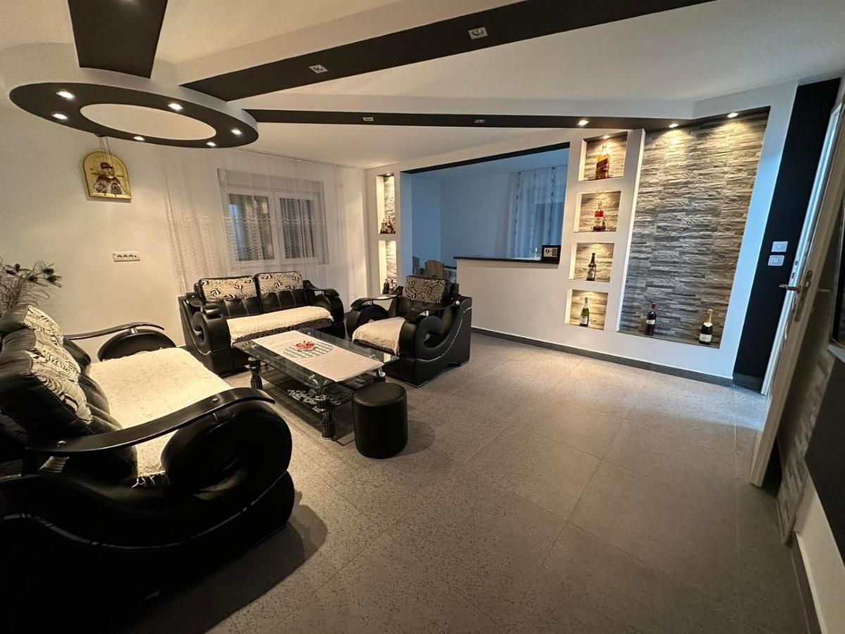 Angelikatos Apartment Golubac Ngoại thất bức ảnh